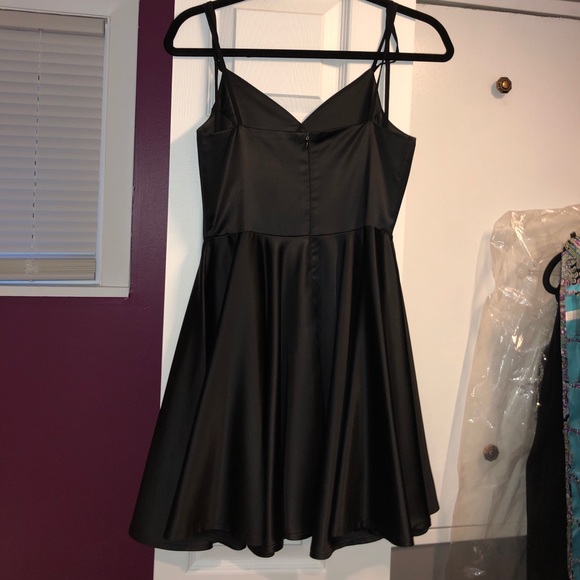 Black Dress - Picture 2 of 3